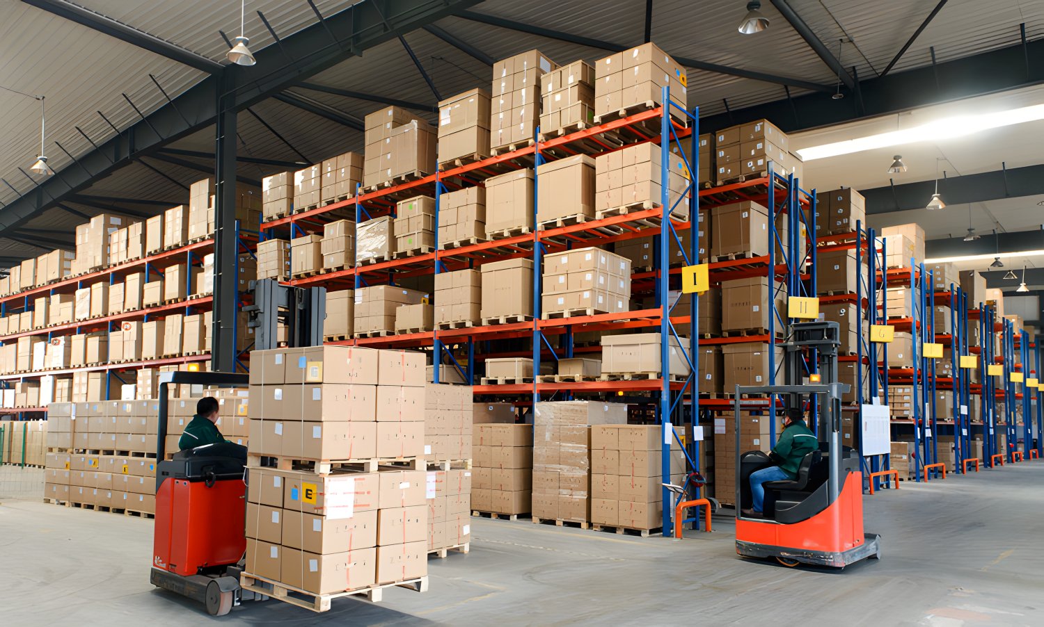 鄭州市重型貨架在倉儲(chǔ)物流領(lǐng)域的重要作用